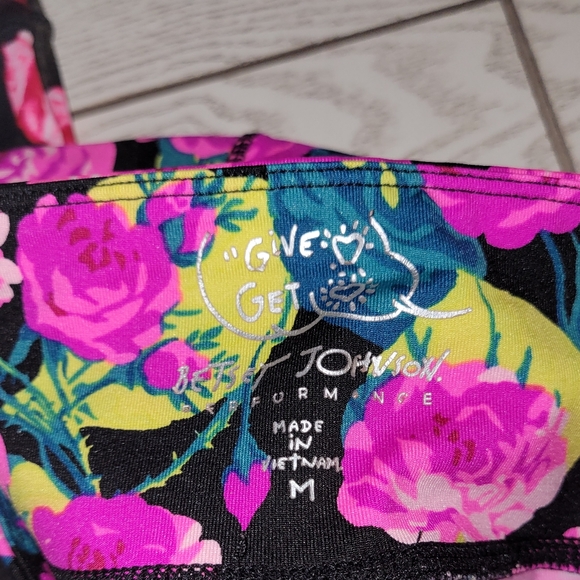 Betsey Johnson Performance Cropped Leggings - lot of 3 - Picture 6 of 7